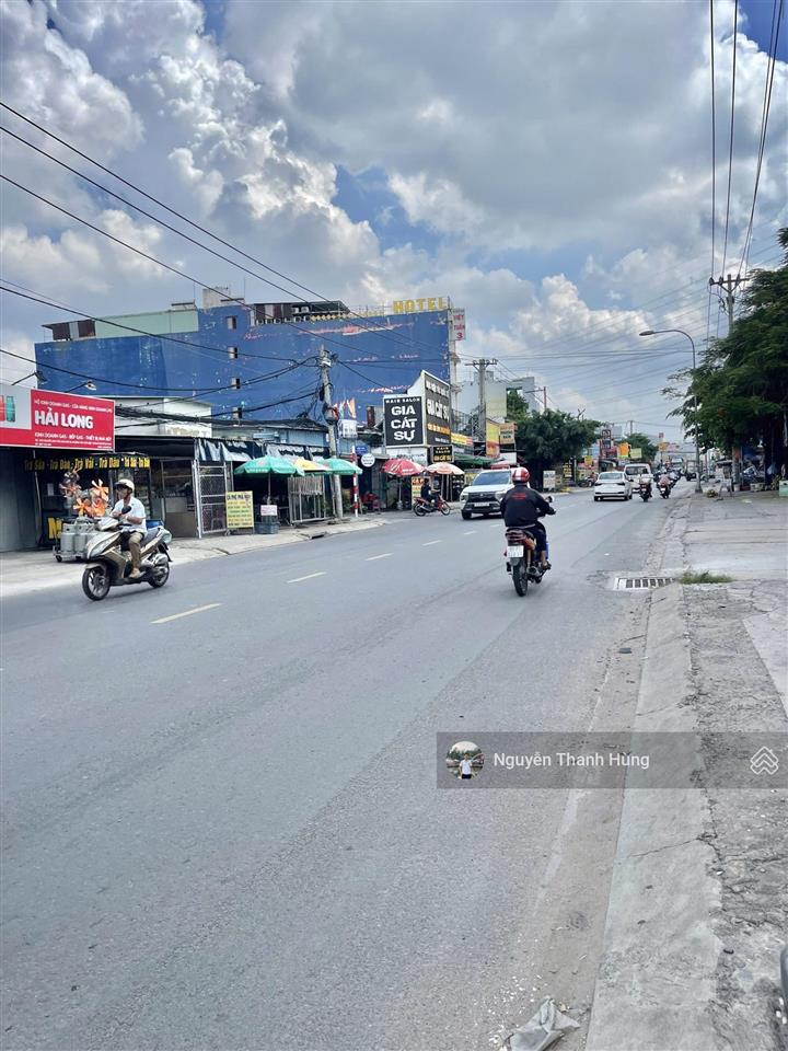 Mặt tiền nguyễn ảnh thủ 4 tầng đúc kinh doanh đa ngành nghề giá rẻ 10,5 tỷ
diện tích 100m2 (5x20)