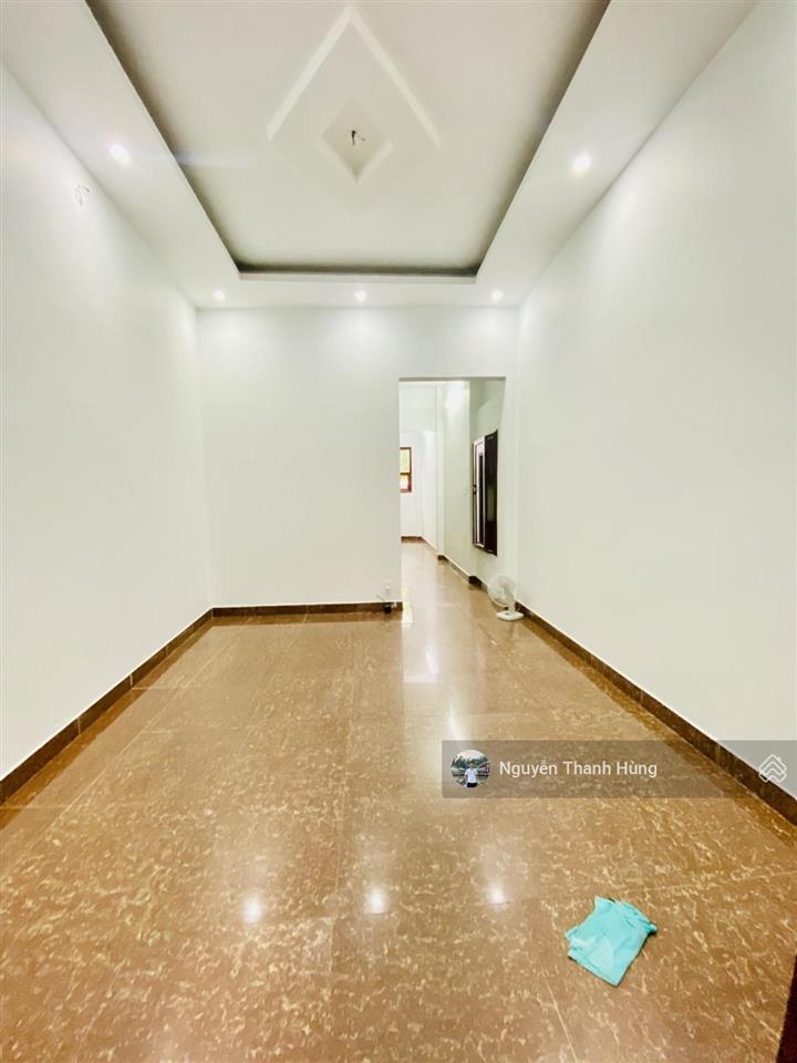 Bán nhà 2 tầng 4 phòng ngủ giá hời q12 chỉ 3,25 tỷ
diện tích 56m2 (4x14)