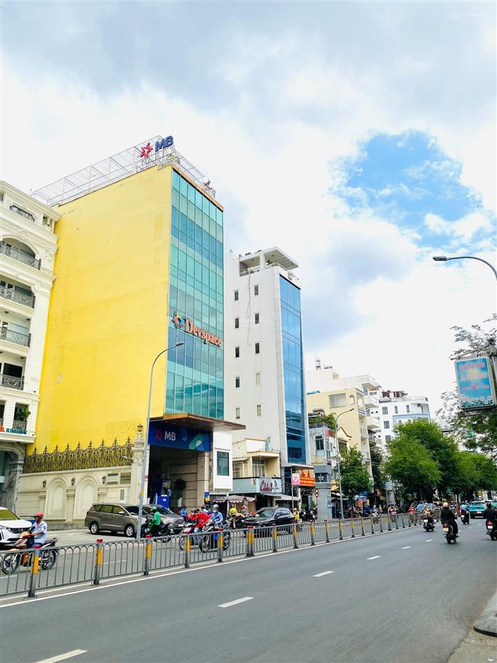 Bán nhà 4 tầng hđt 33 triệu mặt tiền kinh doanh đinh tiên hoàng phường 3 q.bình thạnh 12 tỷ còn bớt