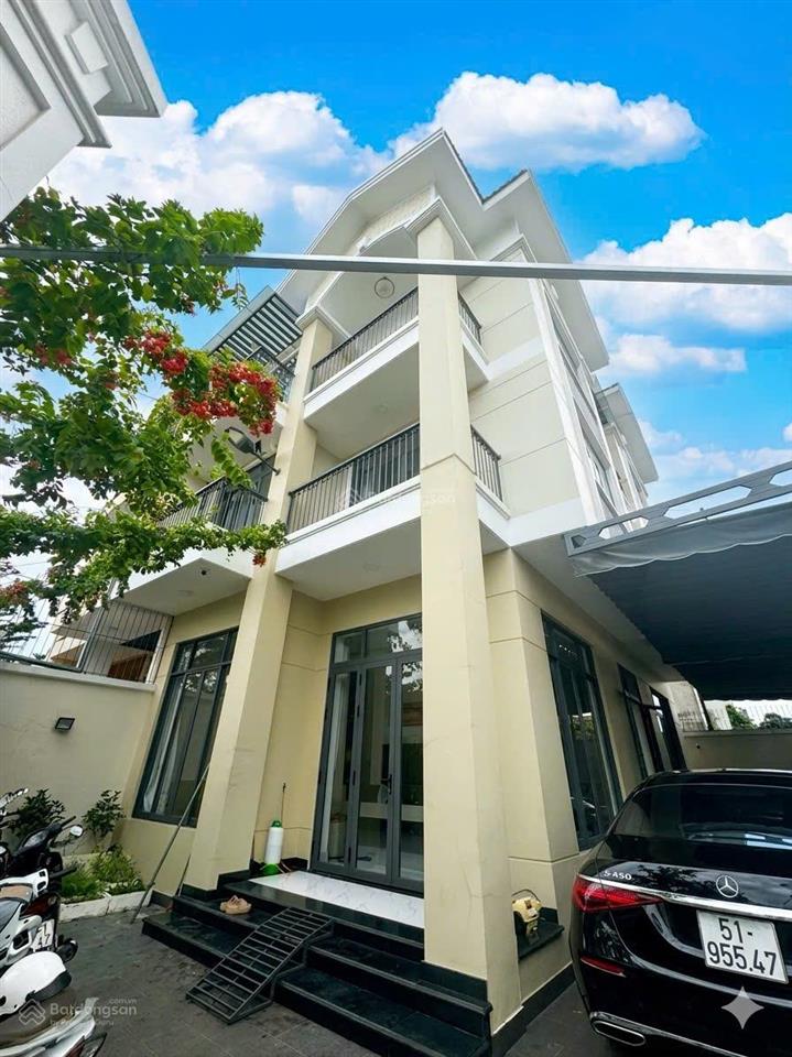Cần bán nhà 4 tầng khu vip 11m*17m đường 12m đặng thùy trâm phường 13 bình thạnh chỉ 30 tỷ còn bớt