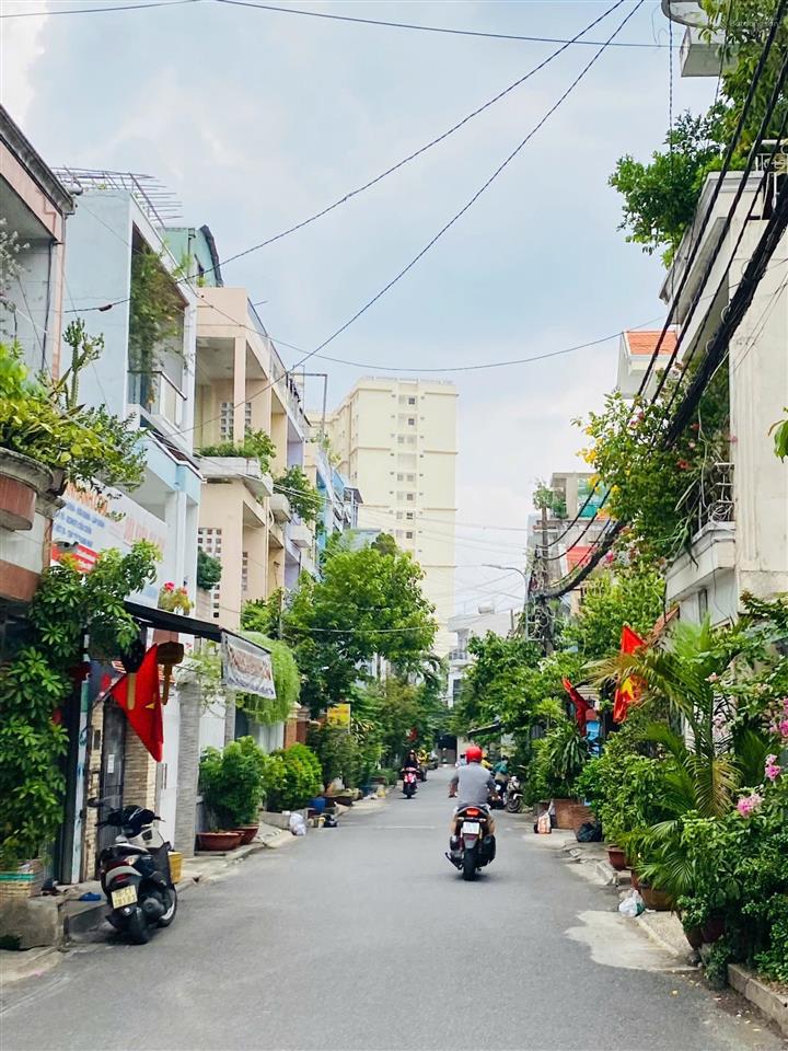 Bán nhà 3 tầng đẹp ở ngay 4m*12m hxh 12m chu văn an phường 12 quận bình thạnh chỉ 9,5 tỷ còn bớt