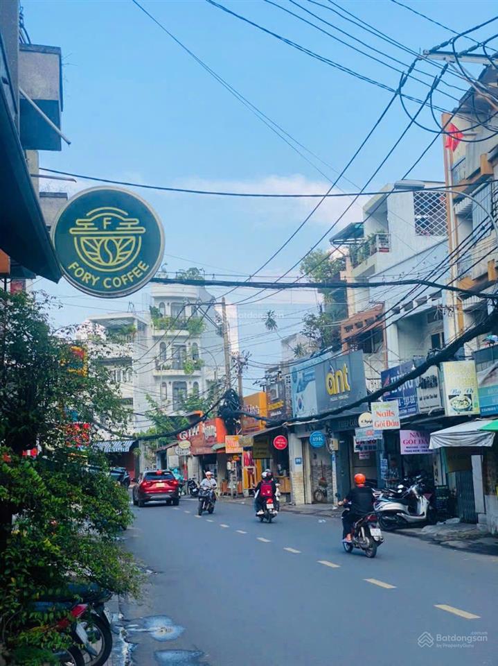 Bán nhà cũ 4,3m*23m mặt tiền kinh doanh phan văn trị phường 14 bình thạnh chỉ 15,8 tỷ