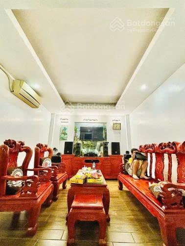 Bán nhà đội cấn 15m ra phố ô tô tránh dt 32m x 5 tầng giá 9,4 tỷ trước nhà rộng 3m nhà thoáng sáng