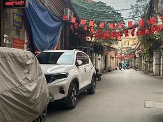 Bán đất lạc long quân, 2 mặt ngõ, 42m, mt 6m3, cách 15m ra ô tô tránh, ngõ thông