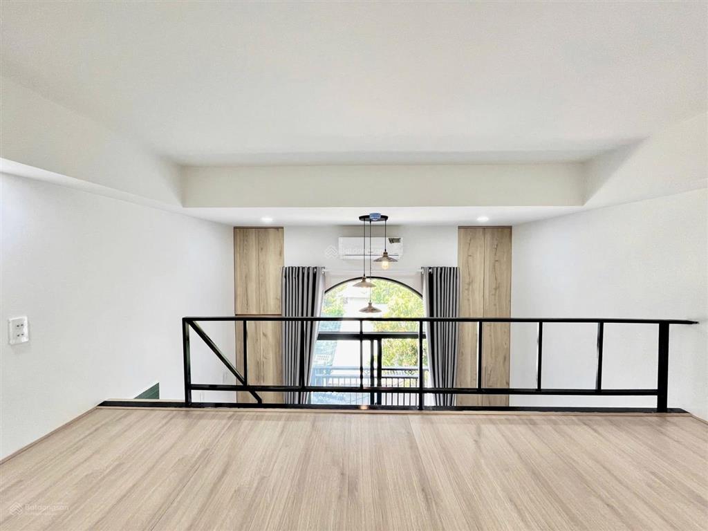 Chung cư mini có gác 35m² ngay cầu sắt nguyễn thái sơn  dh văn lang