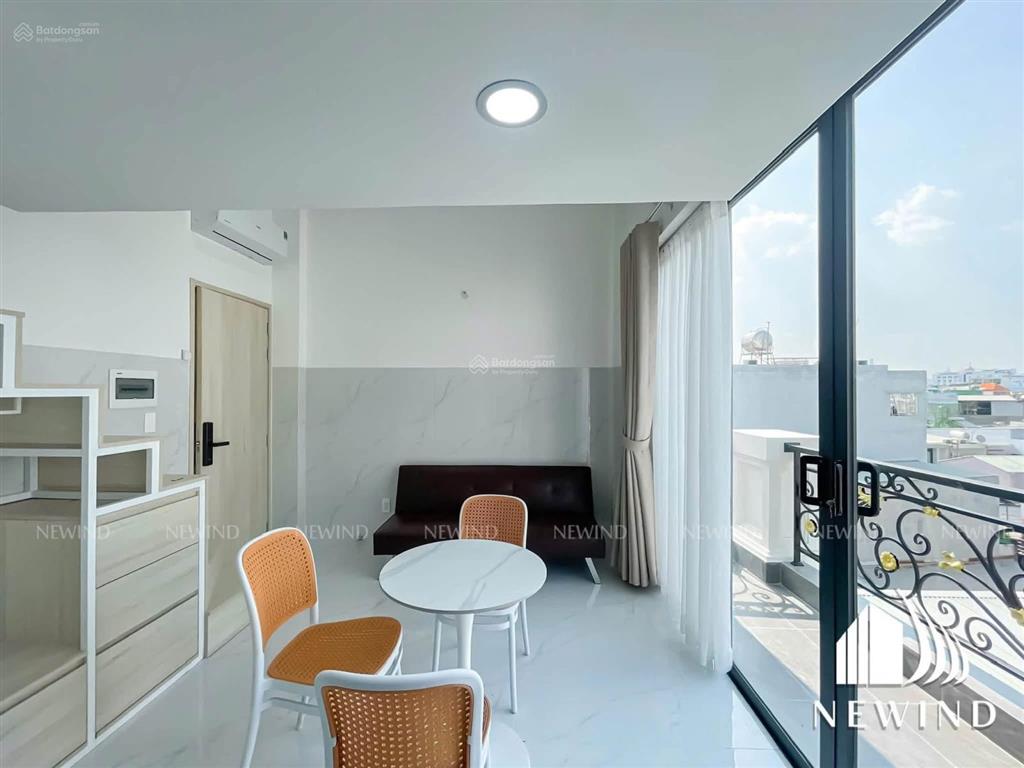 Căn hộ đẹp gác xép 30m2, giá 3,5 triệu, view đẹp tại song hành ql 22, q12, hcm