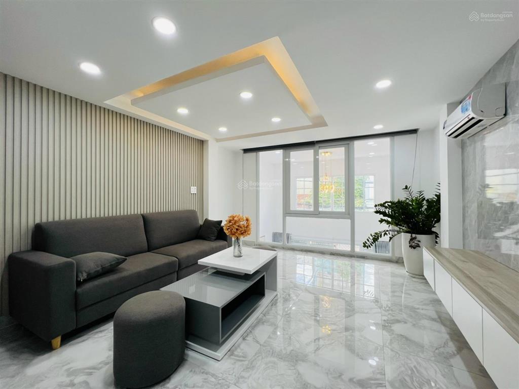 Cho thuê nhà full nội thất hẻm xe hơi cách 30m ra mặt tiền quang trung p10