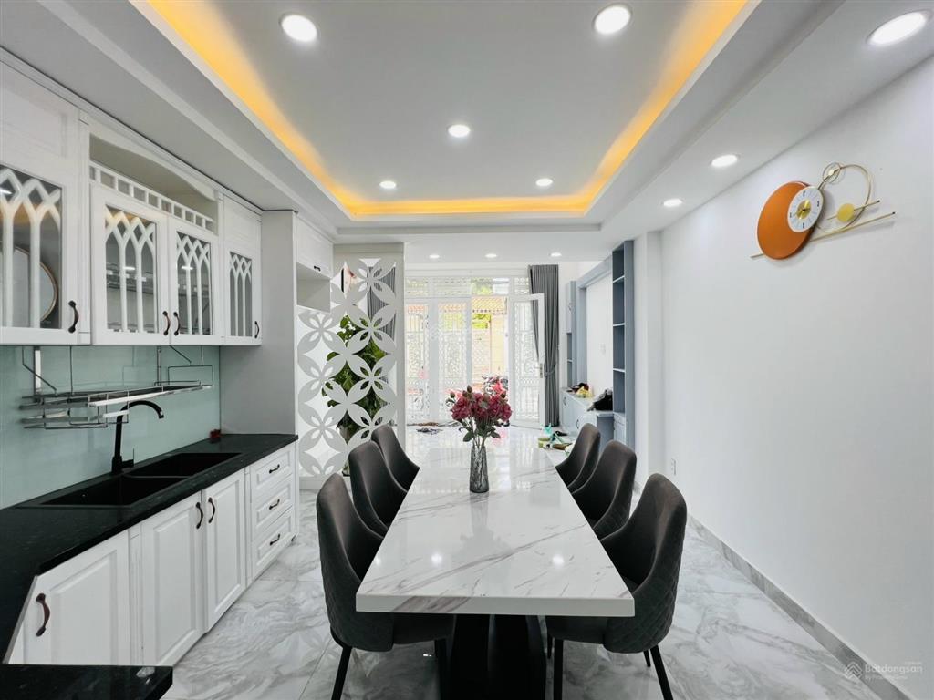 Cho thuê nhà full nội thất hẻm xe hơi cách 30m ra mặt tiền quang trung p10
