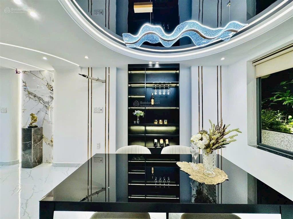Cho thuê nhà full nội thất mới xây thống nhất p16 gò vấp