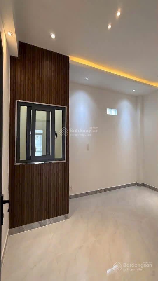 Cho thuê nhà 14tr 4pn 3wc hẻm xe hơi 254 lê văn thọ, p11, gò vấp