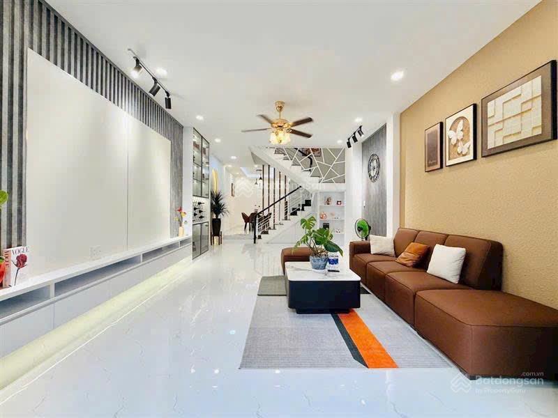 Cho thuê nhà 20tr full nội thất hẻm xe hơi 158 phạm văn chiêu