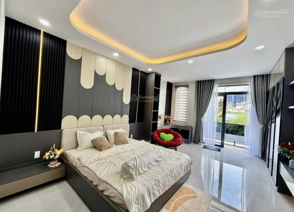 Cho thuê nhà 18tr 4pn full nội thất thống nhất