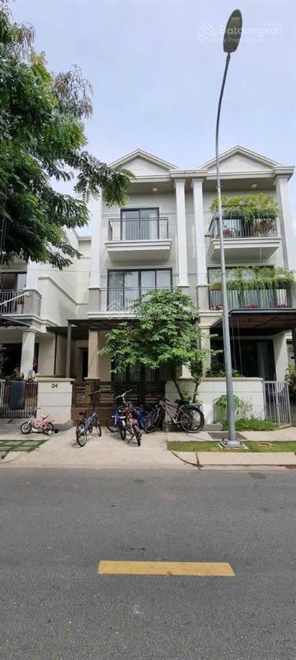 Định cư bán nhanh biệt thự nine south, nguyễn hữu thọ ,gía 24 tỷ ra nhanh 21,5 tỷ, 140m2,