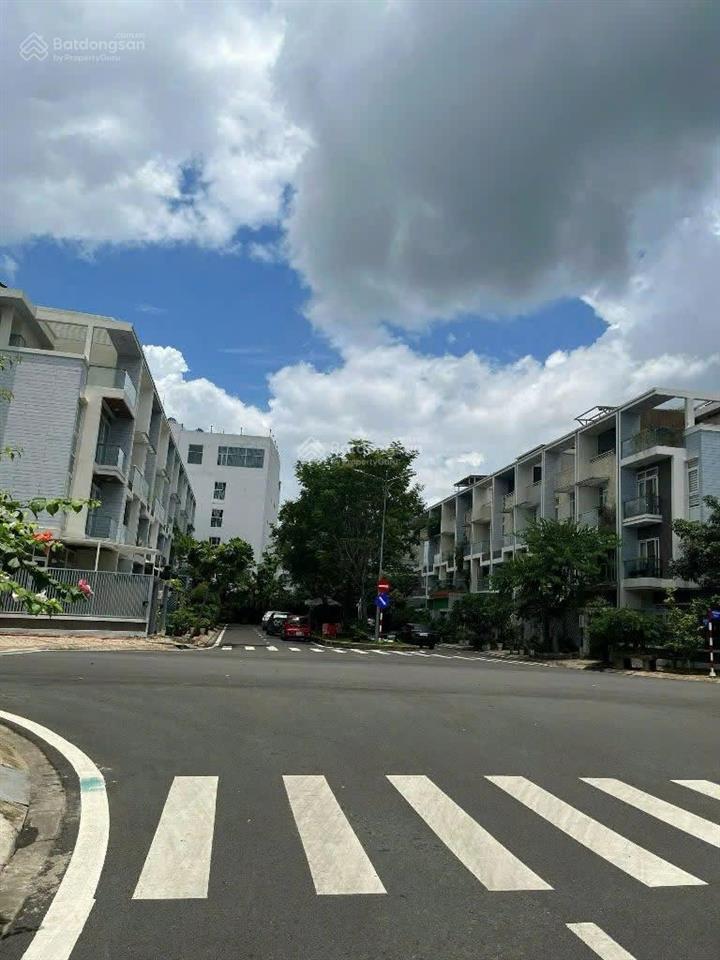 Biệt thự kdc jamona golden silk  đường n5  khu compound an ninh