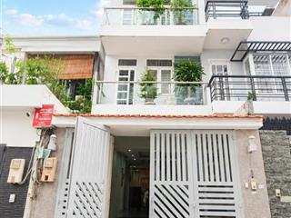 Bán nhà đường số, lý phục man, quận 7, sân để ô tô