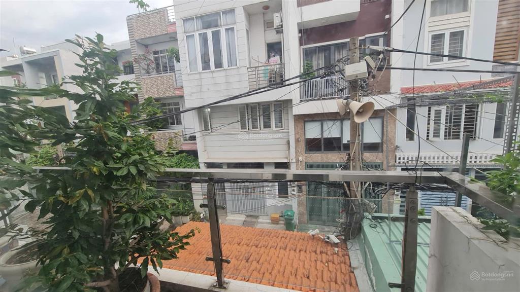 Bán nhà đường số, lý phục man, quận 7, sân để ô tô