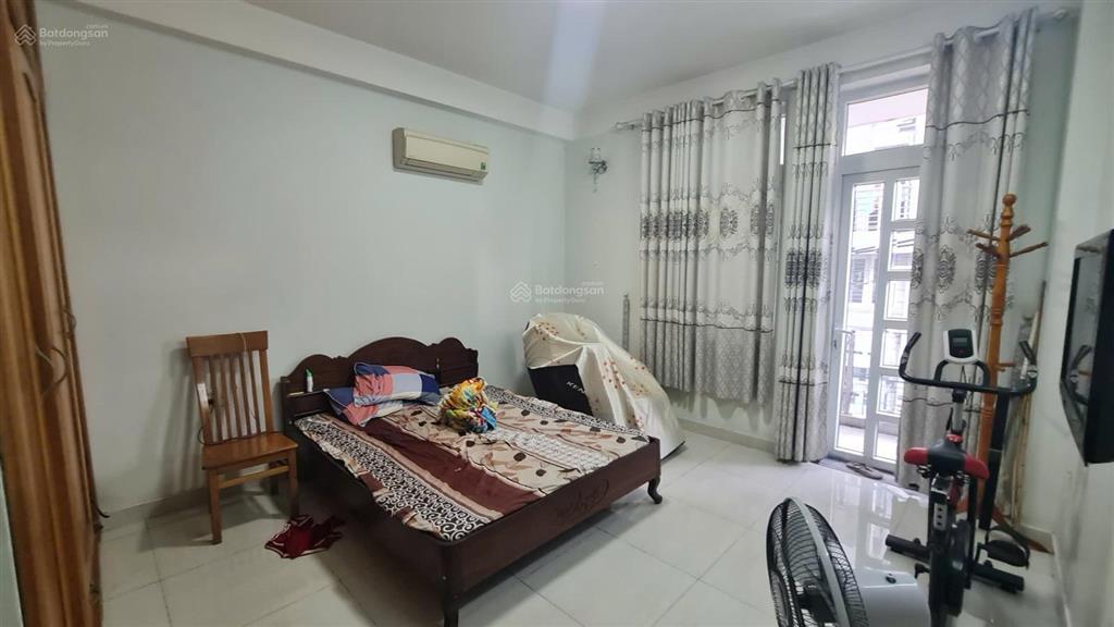 Bán nhà đường số, lý phục man, quận 7, sân để ô tô