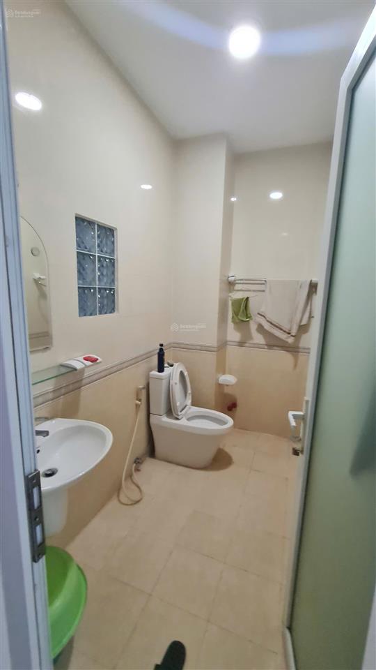 Bán nhà đường số, lý phục man, quận 7, sân để ô tô