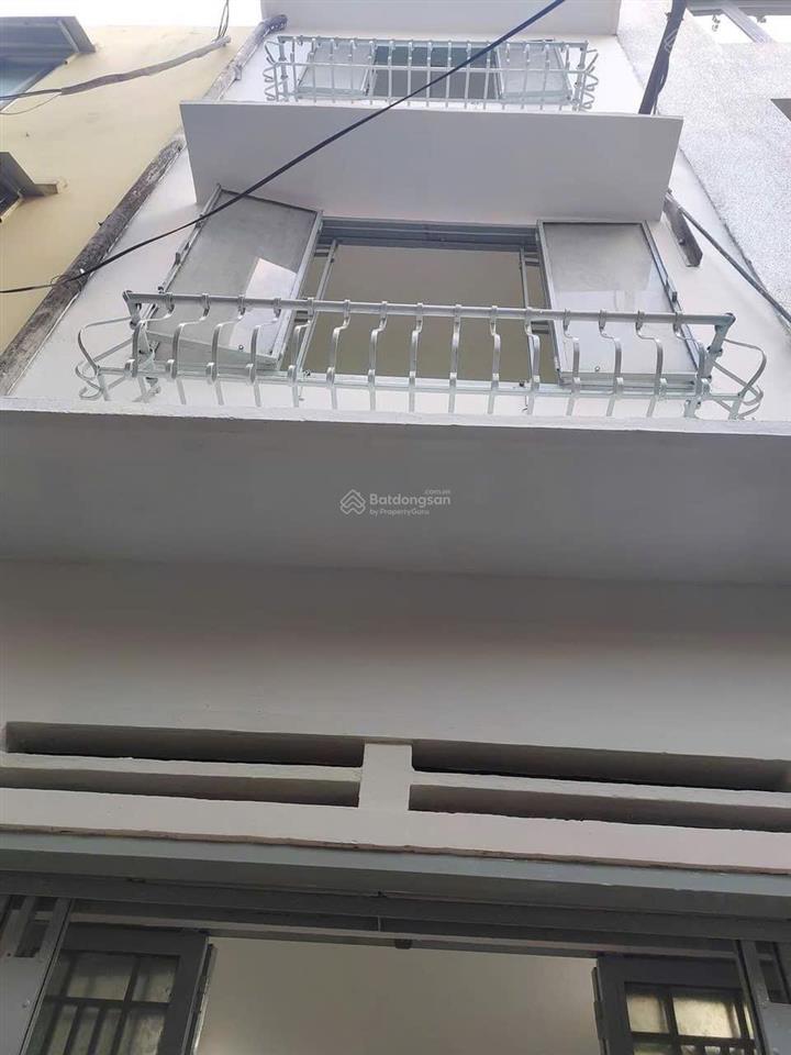 Cho thuê nhà nguyên căn hẻm 24 trần quang khải, 1 trệt 2 lầu 2pn, dtsd 63m2