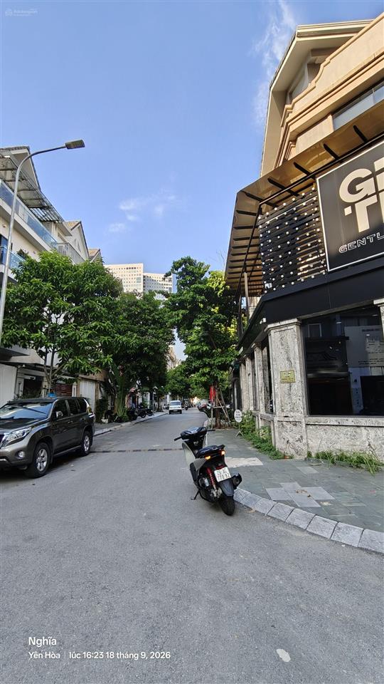 Bán biệt thự vip a10  khu đô thị nam trung yên, nguyễn chánh  giá hợp lý, khu vực hiếm nhà bán.