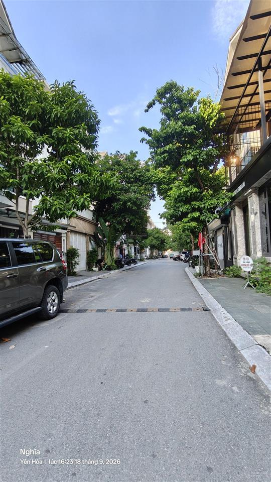 Bán biệt thự vip a10  khu đô thị nam trung yên, nguyễn chánh  giá hợp lý, khu vực hiếm nhà bán.