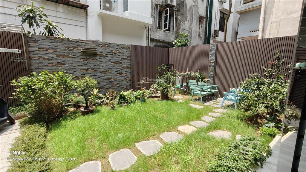 Bán nhà riêng có sân vườn, không gian sống và thư giãn đẳng cấp  q. cầu giấy  hn