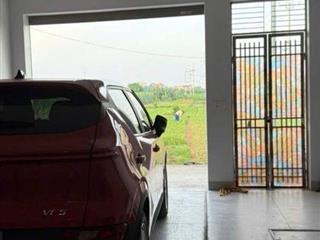 Em có căn nhà 5 tầng cần bán nhanh giá 7 tỷ xíu tại Thuận An. ô tô 7 chỗ ngủ trong nhà. 