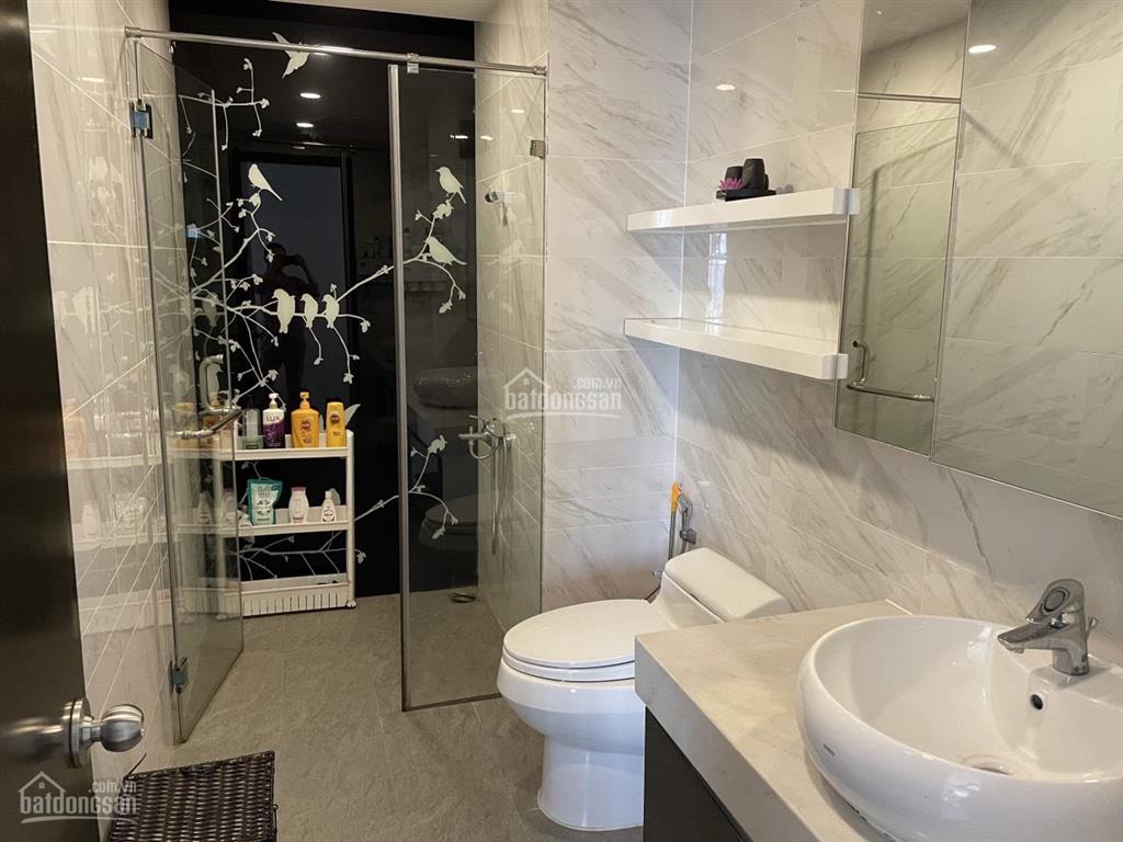 Bán sunrise city 2pn 99m² 8,15 tỷ  nhà đẹp, căn góc 2 view.  0934 968 ***