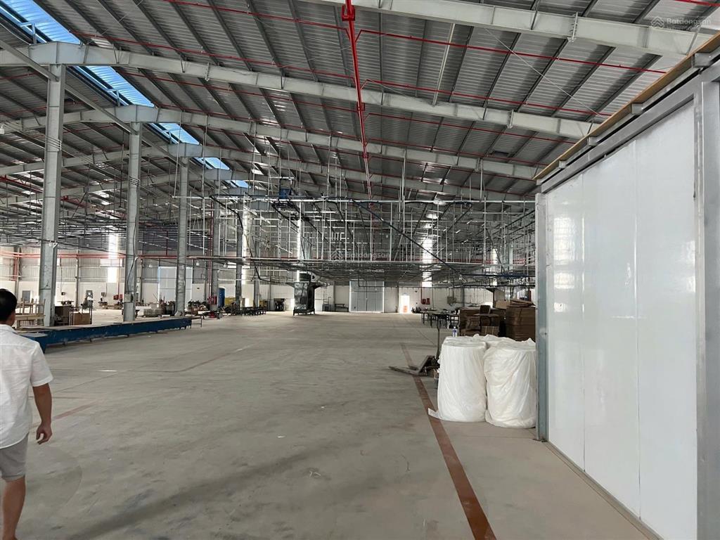 Cho thuê 8000m2 khuôn viên kho xưởng  bắc tân uyên  bình dương
