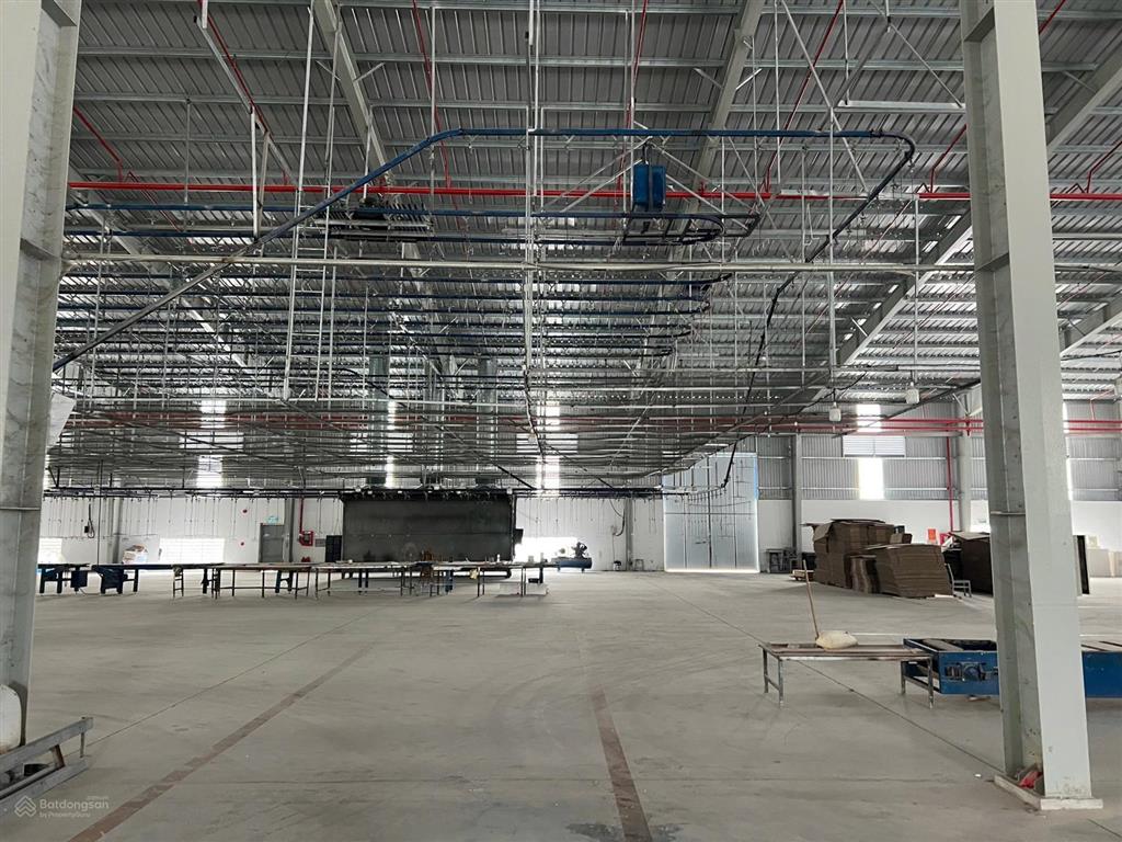 Cho thuê 8000m2 khuôn viên kho xưởng  bắc tân uyên  bình dương