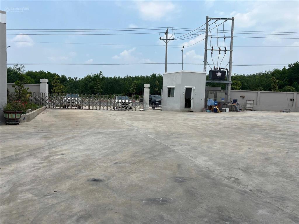 Cho thuê 8000m2 khuôn viên kho xưởng  bắc tân uyên  bình dương