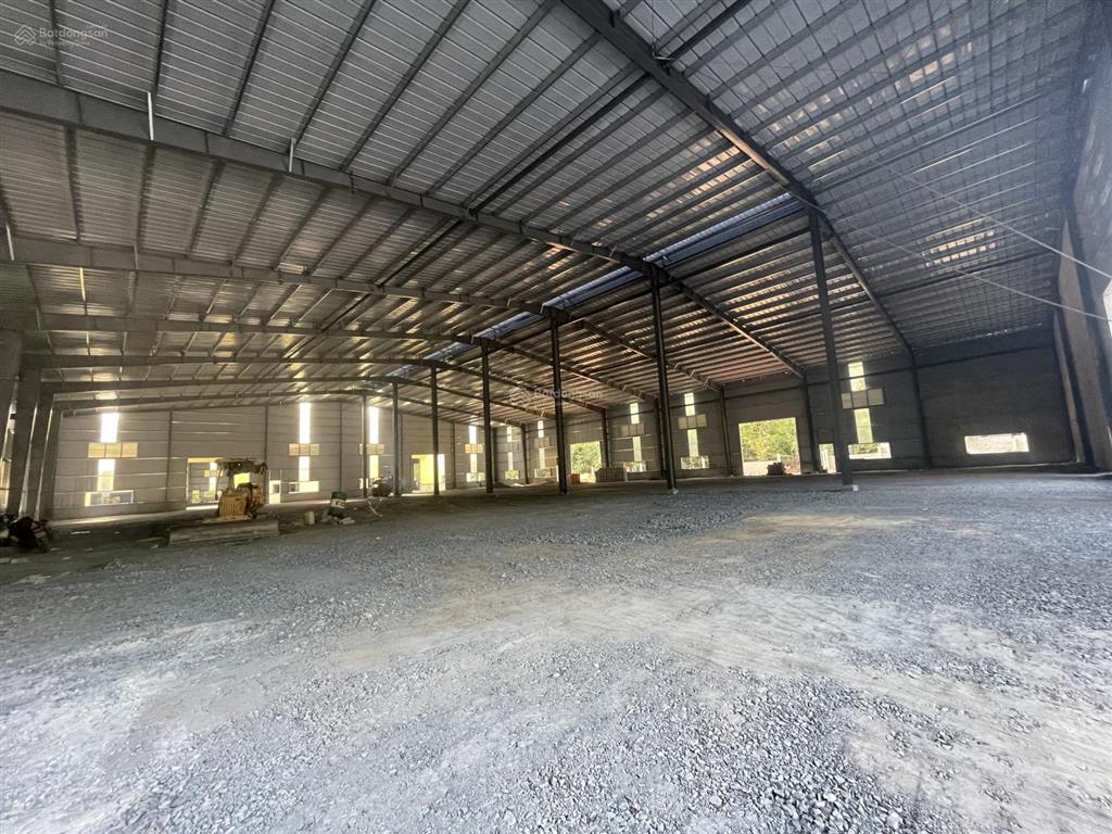 Cho thuê khuôn viên 9860m2 nhà xưởng tân uyên  bình dương