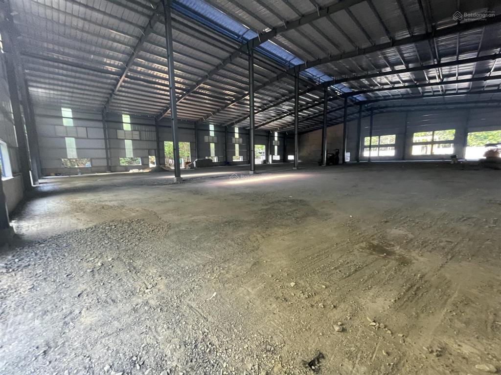Cho thuê khuôn viên 9860m2 nhà xưởng tân uyên  bình dương