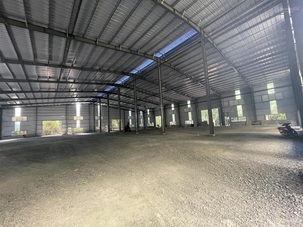 Cho thuê khuôn viên 9860m2 nhà xưởng tân uyên  bình dương