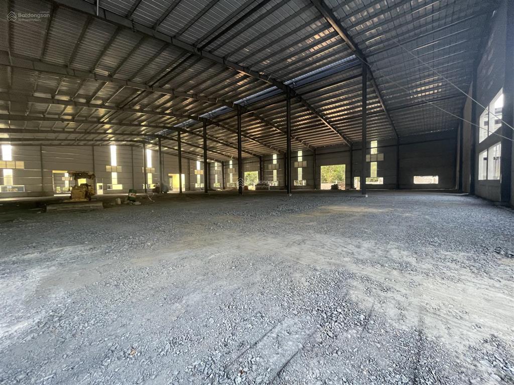 Cho thuê khuôn viên 9860m2 nhà xưởng tân uyên  bình dương