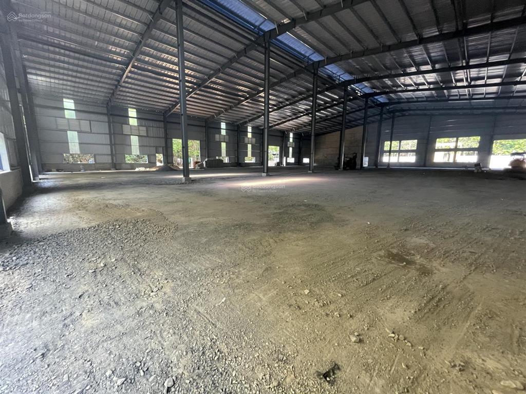 Cho thuê khuôn viên 9860m2 nhà xưởng tân uyên  bình dương