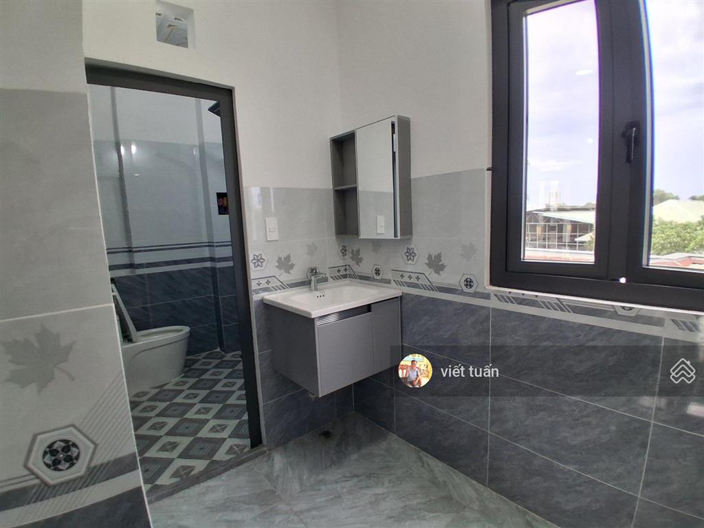 Bán nhà phố mặt tiền tại 743, dĩ an, 6,9 tỷ, 112m2 siêu hot