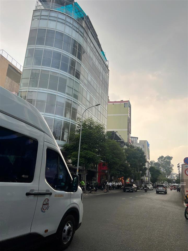 Bán nhà góc 2 mặt tiền calmette vs lê thị hồng gấm. dt 8 x18 (2 tầng  hđt 360 triệu) giá 108 tỷ tl