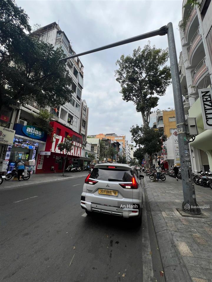 Bán nhà mặt tiền lý tự trọng, p. bến thành, q1. dt 12x20m 3 tầng, hđt 430 triệu/tháng  giá 200 tỷ