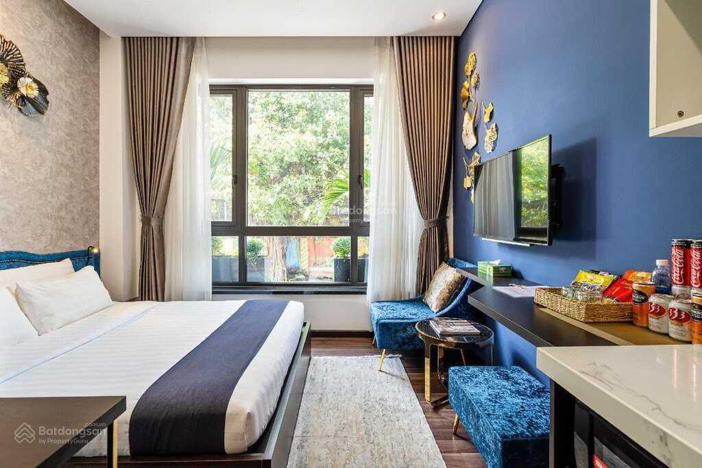 Mt hồ tùng mậu, p. bến nghé ngay phố nguyễn huệ  dt 270m2(8x36m) hđt 900 triệu/tháng  giá 169 tỷ