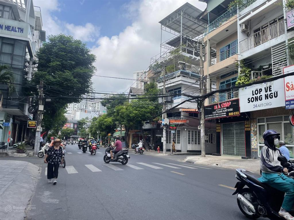 Gấp bán siêu phẩm giá tốt đường nguyễn thái bình, 6x25m, nở hậu đẹp. 153m2 đất. chỉ 26.5 tỷ