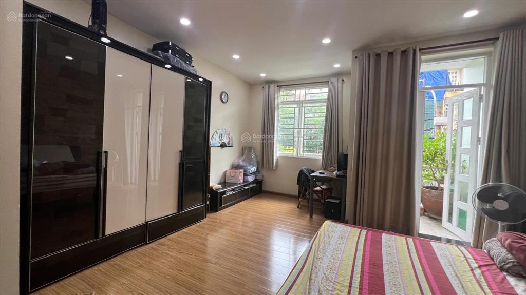 Vị trí siêu đẹp  khu nhà giàu vip hẻm 42 nguyễn minh hoàng. 5x16m, nhà đẹp 3 tầng. giá 23 tỷ