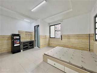 Studio rộng 25m2 nhà có bảo vệ hầm xe thang máy nằm ngay điện biên phủ gần cầu thị nghè