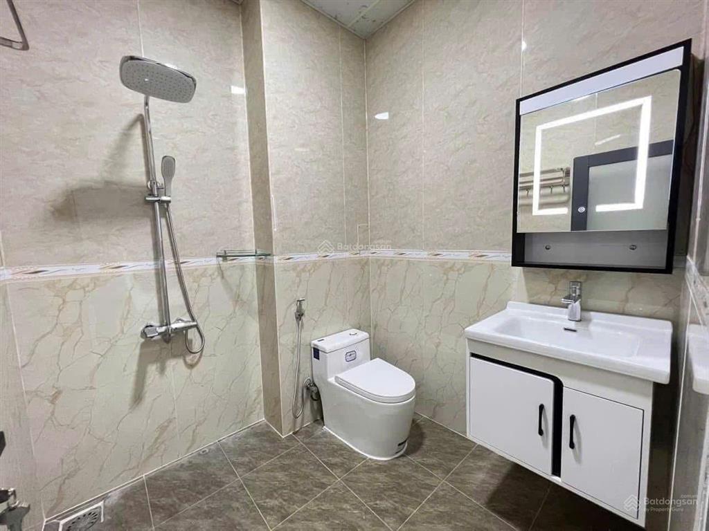 Chủ hạ 100 triệu bán nhanh cấp 4 giá 1,080tỷ gần đ. đồng khởi, sổ riêng thổ cư 100%