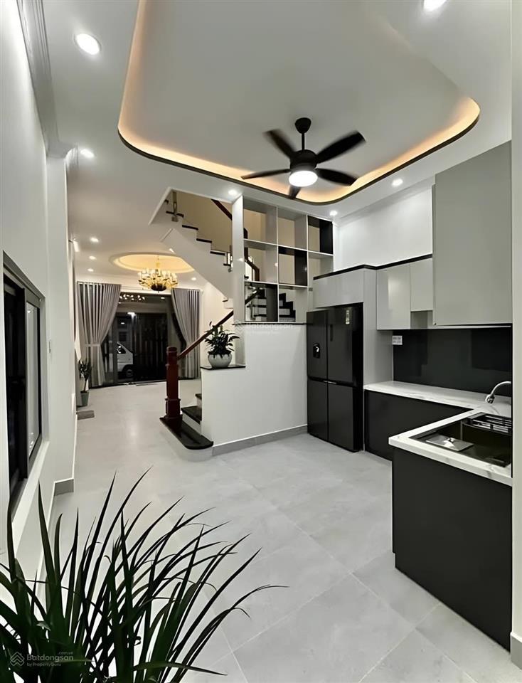 Kẹt tiền bán nhà ngay gần đồng khởi trả trước 600 triệu sang tên công chứng