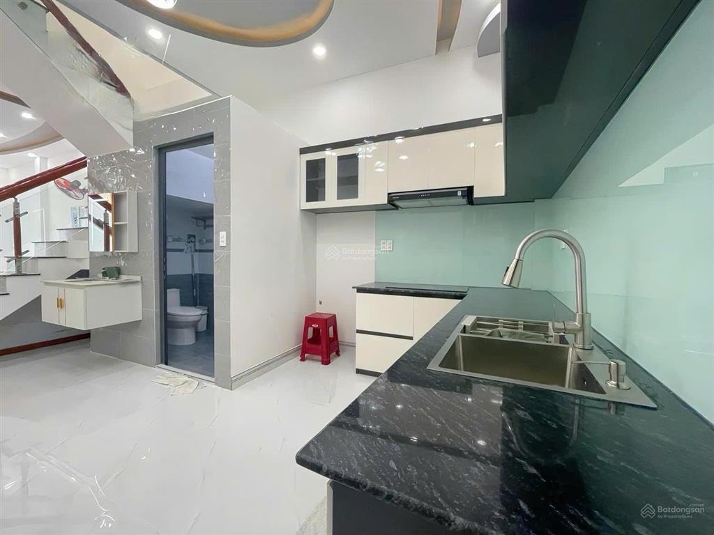 Bán nhà ngay ủy ban p. tân triều 5x20m, sổ sẵn thổ cư 100% giá 1 tỷ 750