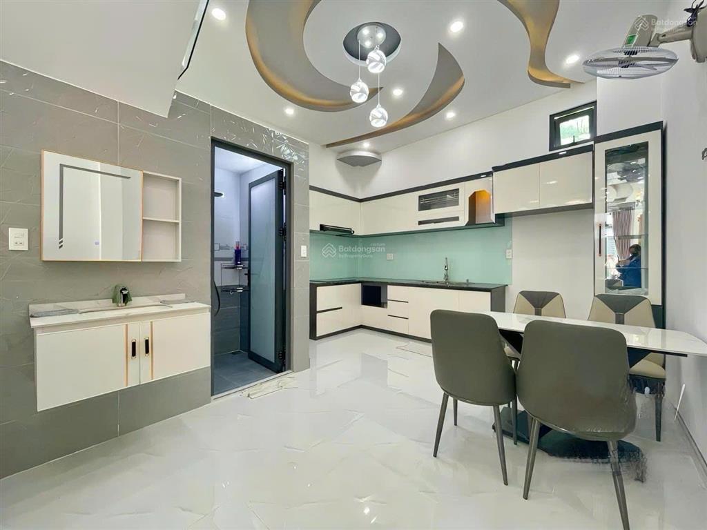 Bán nhà ngay ủy ban p. tân triều 5x20m, sổ sẵn thổ cư 100% giá 1 tỷ 750