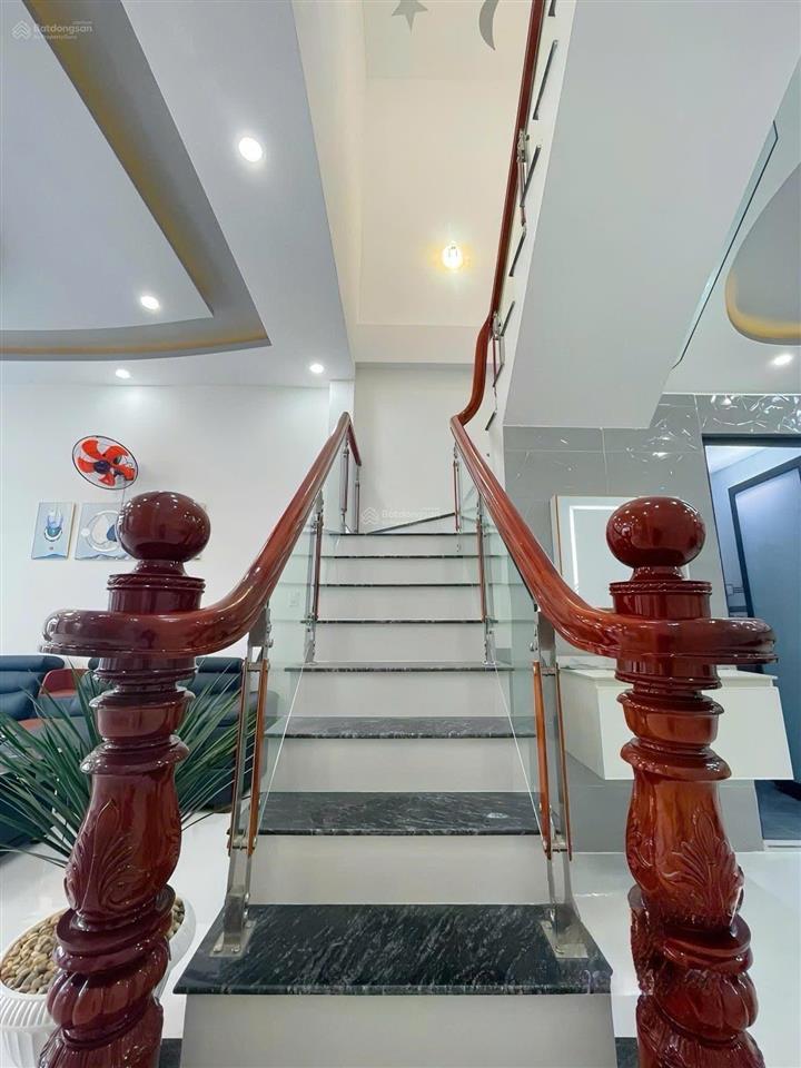 Bán nhà ngay ủy ban p. tân triều 5x20m, sổ sẵn thổ cư 100% giá 1 tỷ 750