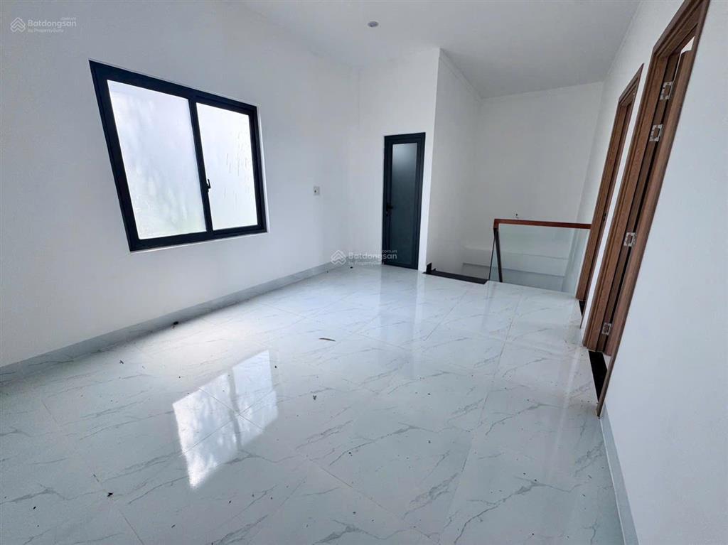 Nhà ngay tt biên hòa 5x20m sỗ sẵn thổ cư 100% có gpxd cách đồng khởi 7phút
