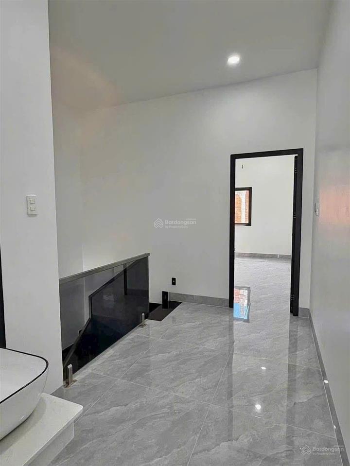 Nhà cổng 11 chủ cần bán tại p. phước tân giá sở hữu chỉ 600 triệu, hoàn công có gpxd
